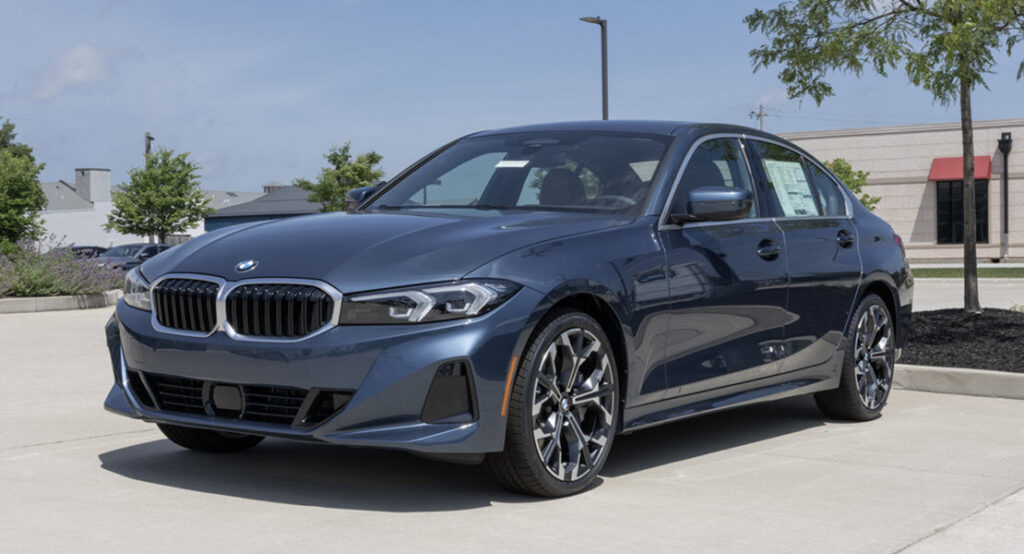 BMW 330i xDrive Sedan