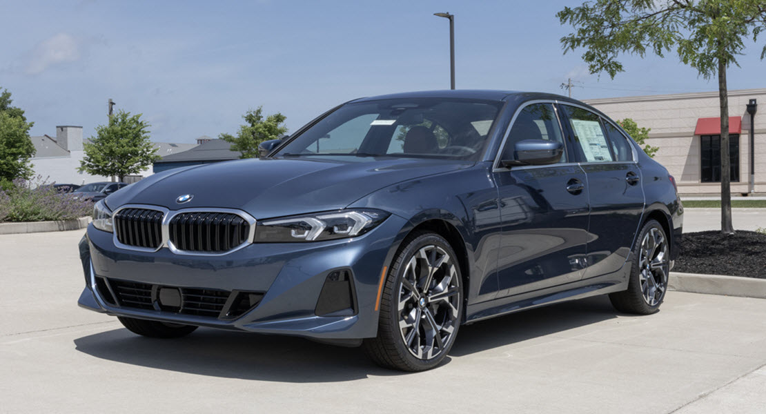 BMW 330i xDrive Sedan